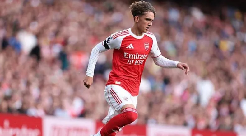 Arsenal are supporting teenage superstar Dowman